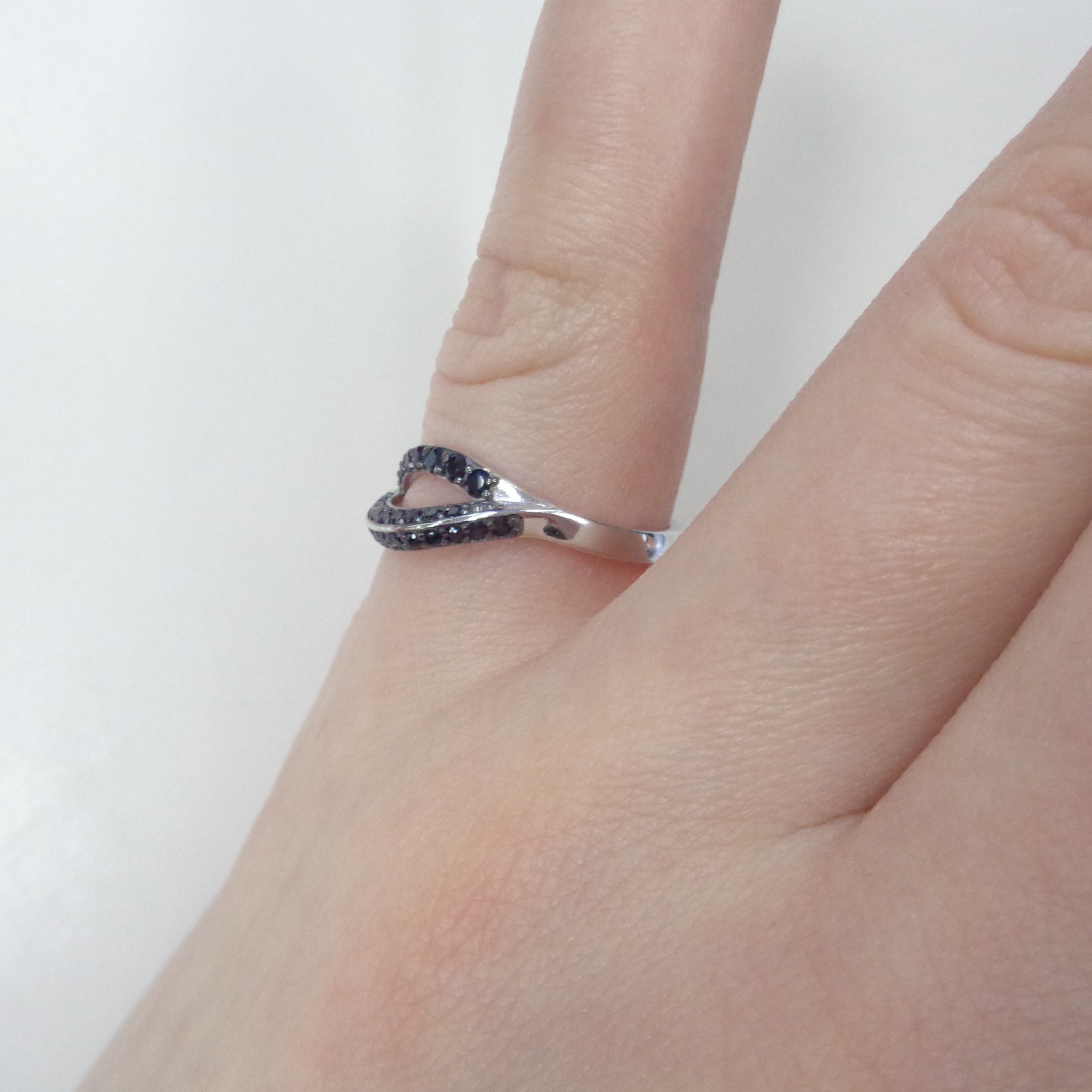 Серебряное кольцо со шпинелью